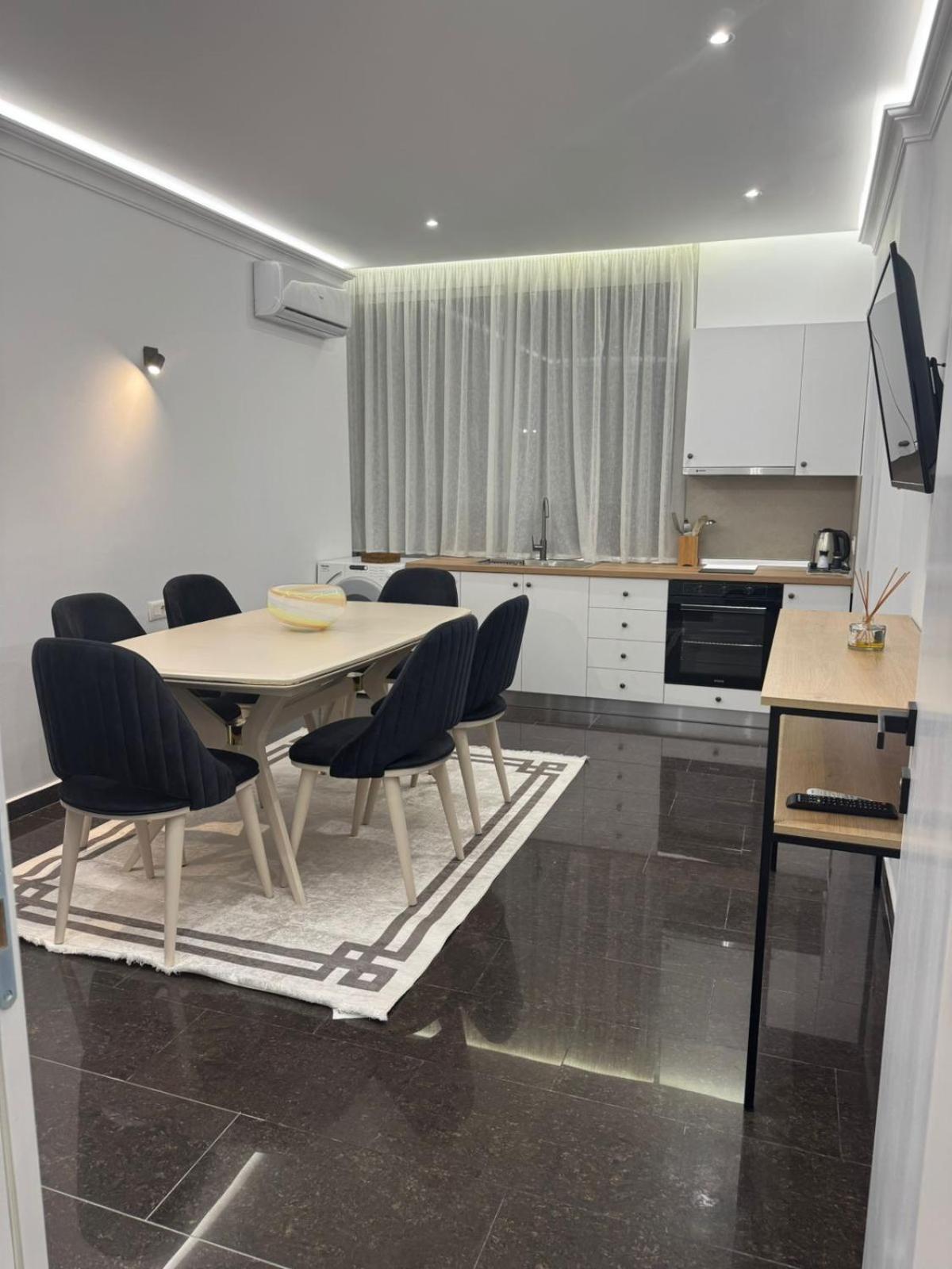 Checkpoint Apartament Tirana